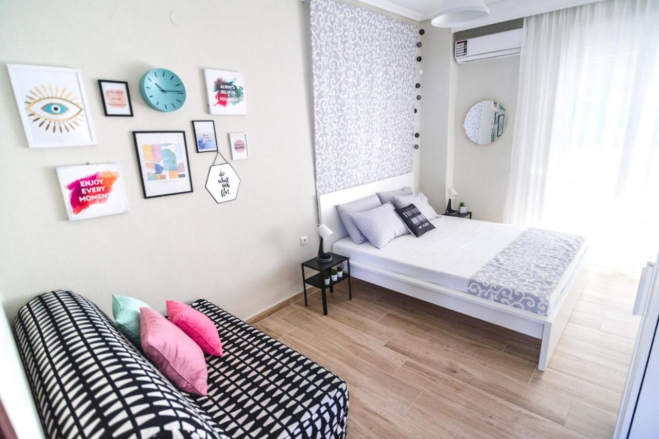 Sea Breeze Vibes Apartment Nea Peramos  Exterior photo
