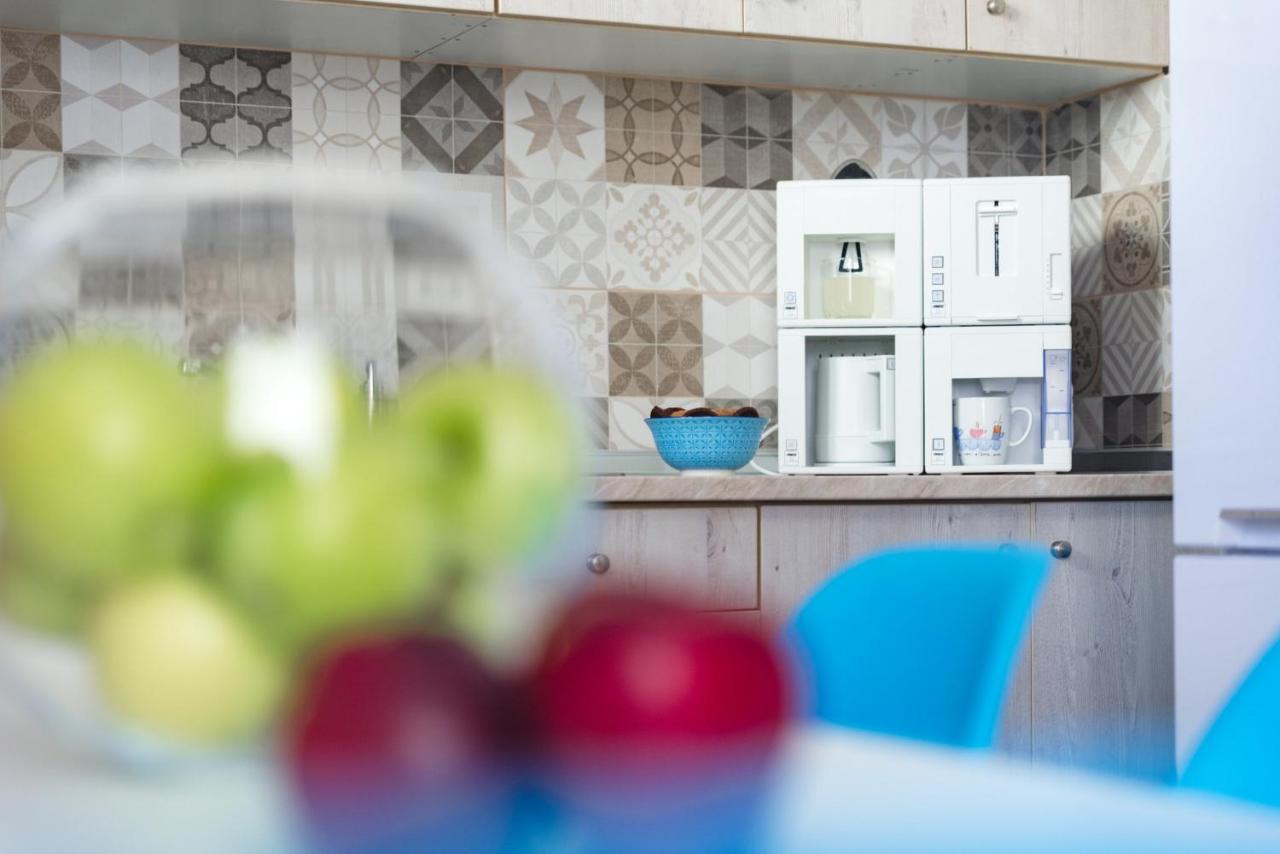 Sea Breeze Vibes Apartment Nea Peramos  Exterior photo
