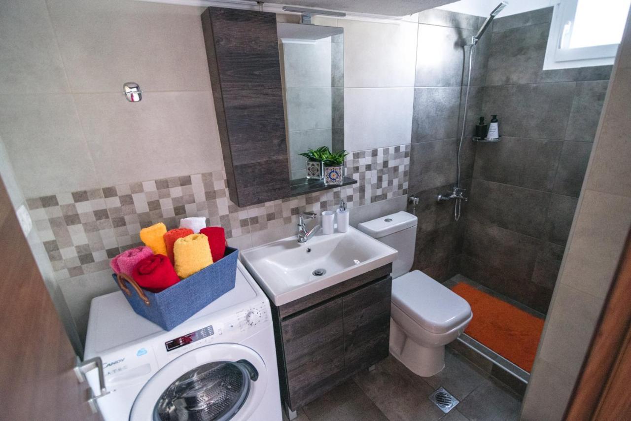 Sea Breeze Vibes Apartment Nea Peramos  Exterior photo